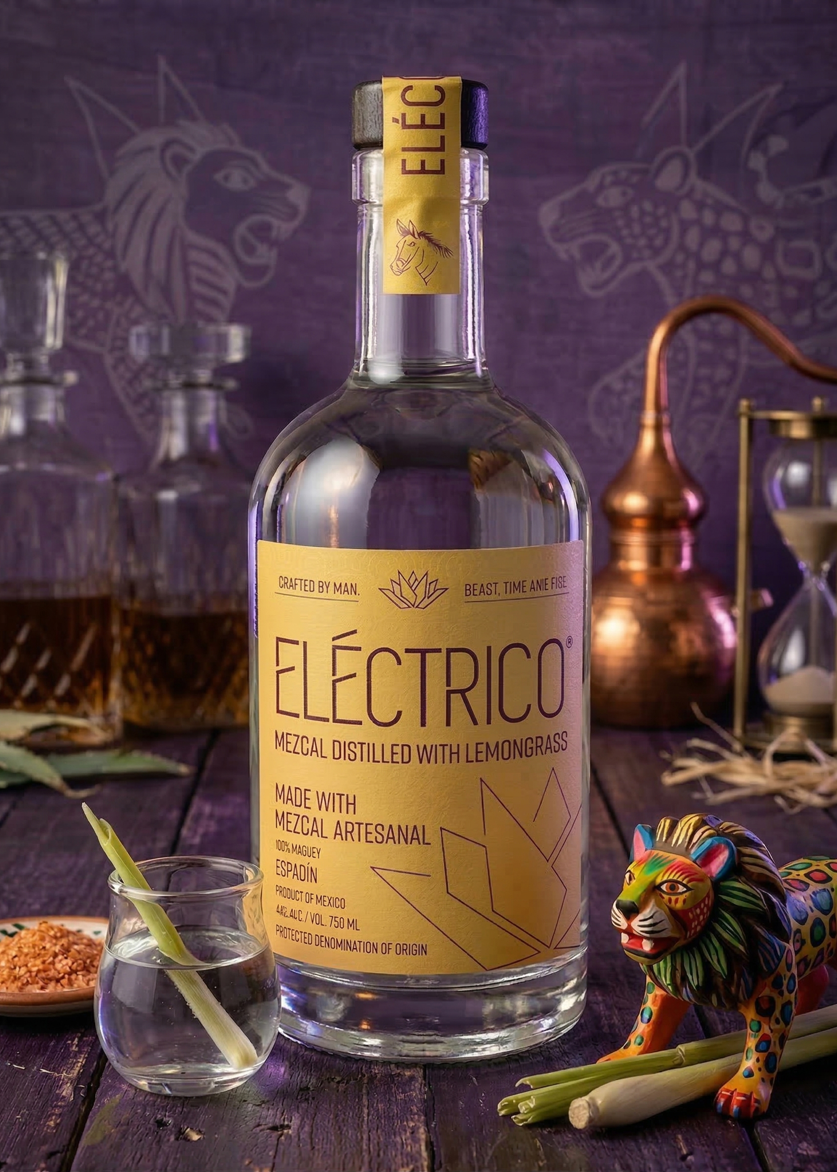 Mezcal Espadín distilled with lemongrass bottle