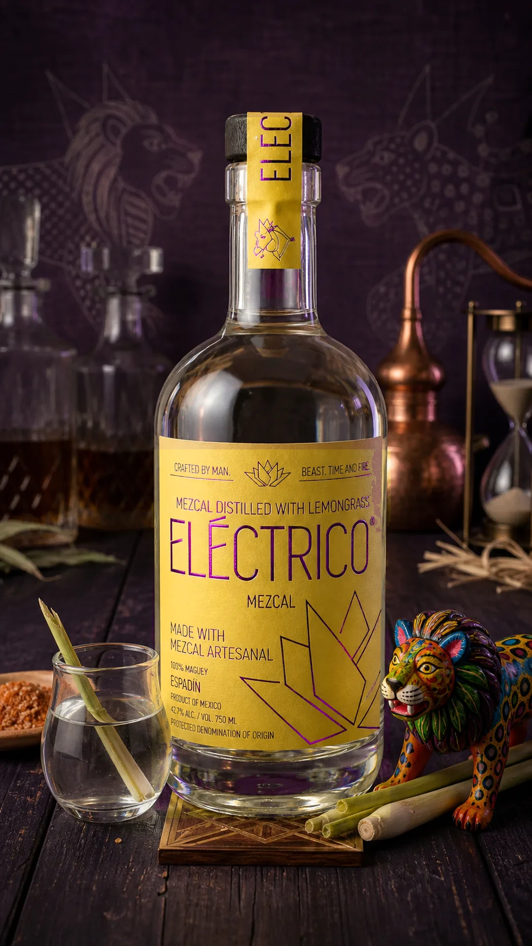 Mezcal Espadín distilled with lemongrass bottle