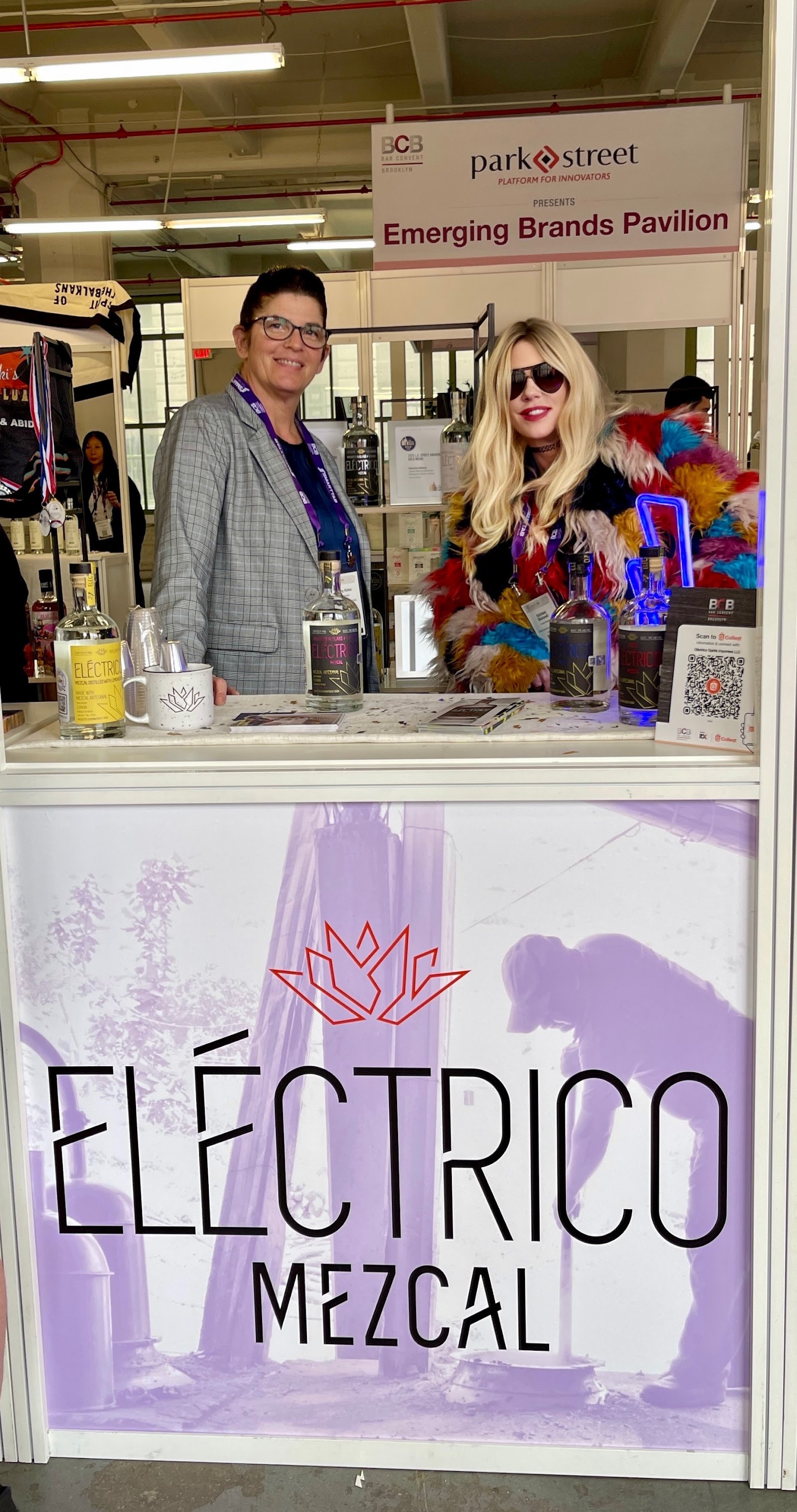 the Eléctrico Mezcal booth